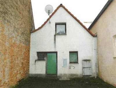 Einfamilienhaus mit Vollkeller und großzügigem Dachgeschoss
