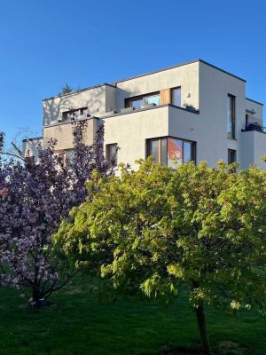 * Exklusive Maisonette - Wohnung mit bester Ausstattung in ruhiger grüner Lage *