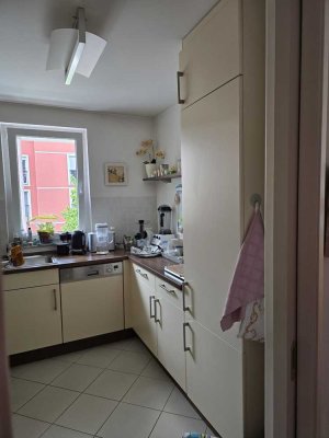 Wohnen mit Charakter: Vier-Zimmer-Wohnung in Pasing