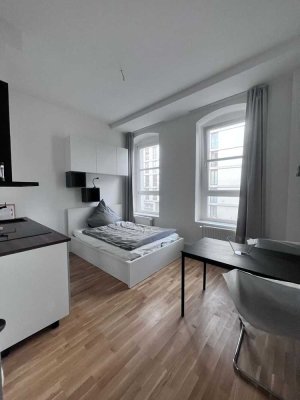 Modernes Leben im möblierten Erstbezug! Ihr Studio in Pankower Top-Lage