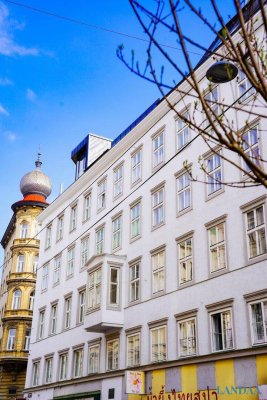 L24 - SOPHISTICATED LIVING