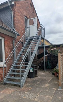 Charmante 3 Zimmer Wohnung mit eigenem Eingang