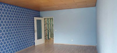Stilvolle, vollständig renovierte 3-Zimmer-Wohnung mit Balkon und Einbauküche in Kerpen-Sindorf