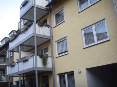 Attraktive und gepflegte 3,5-Raum-Dachgeschosswohnung mit Balkon in Gelsenkirchen