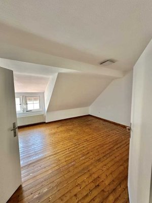 Herzlich willkommen in Ihrem neuen Zuhause mit traumhaftem Blick über den Marktplatz von Biedenkopf.