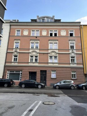 (Provisionsfrei!) Wunderschöne 3-Zimmer Altbauwohnung mit sonnigem Südbalkon und Flair
