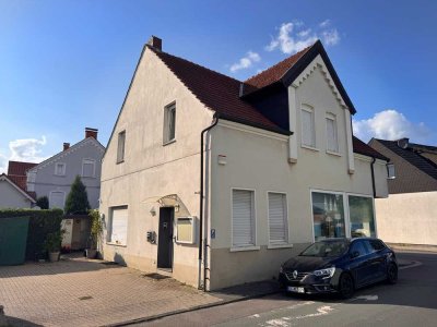 Attraktiv vermietetes Zweifamilienhaus mit Gewerbeanteil in Steinfurt-Borghorst