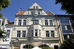 Stilvoll restaurierte 2,5 Zimmer-Altbau-Wohnung in der Innenstadt von Hameln !