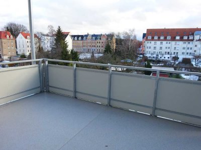 Freiberg! Helle moderne 4 RWG mit großem Balkon!