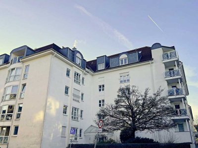 Unser Highlight: Dachgeschosswohnung mit ausgebautem Spitzboden