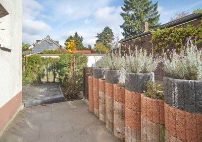 Helle Mietwohnung mit neuem Duschbad, Terrasse, Garagenanmietung möglich, am Castroper Hellweg ge...