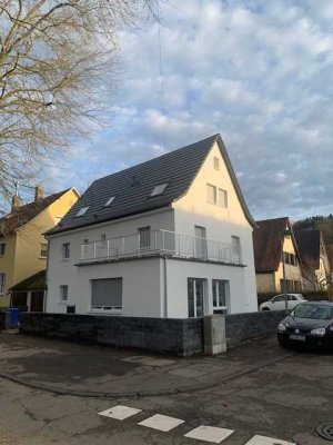 Möblierte 2,5 -Zimmer DG Wohnung zu vermieten