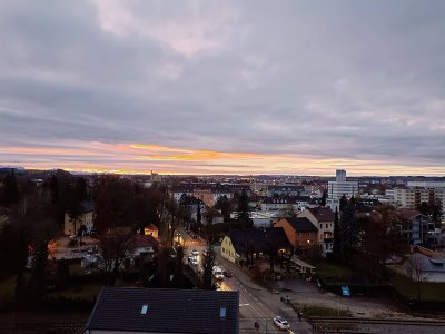 Lichtdurchflutete 85 m² Wohnung im 8. Stock - Blick über Wels &amp; Traunstein
