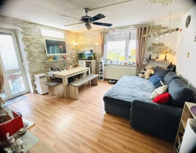 Sehr helle und gemütliche Wohnung mit toller Raumaufteilung in zentraler Lage