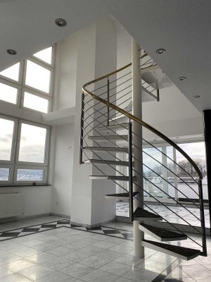 Exklusive Maisonette mit offener Galerie, Dachterrasse, Feld-/Waldblick & Carport