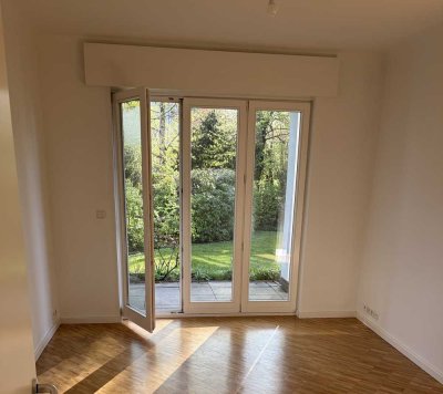 Sonnige, renovierte Terrassen-Wohnung nähe Waitzstr.