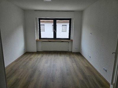 Frisch renovierte 3,5-Zimmer Wohnung im 1. OG in Heilbronn-Böckingen