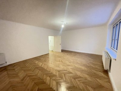 - geräumige rd. 60 m² große 1-Zimmer Erdgeschoss Wohnung in der Rosensteingasse (unbefristeter Mietvertrag) - ab sofort -