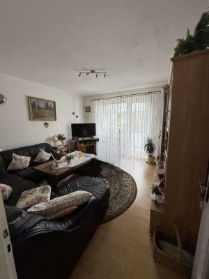 Vermietete 3-Zimmerwohnung mit sonnigem Balkon im Herzen der Südstadt!