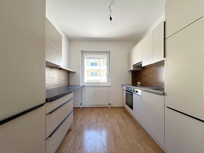 WOHNEN IN WARTBERG - 3 ZIMMER WOHNUNG MIT BALKON, PARKPLATZ UND KÜCHE