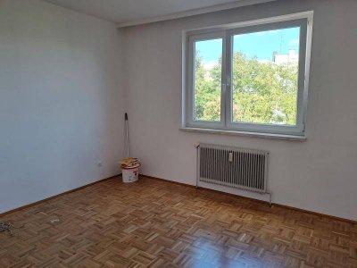 WG geeignete Mietwohnung im Zentrum von Wels Nähe Fachhochschule