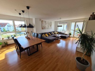 Helle 4-Zimmer-Wohnung mit Balkon und Garage in Lauffen am Neckar