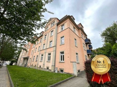 In Renovierung I Tageslichtbad mit Wanne I Moderne Einbauküche