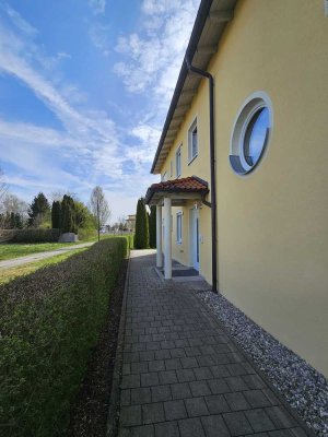 ...Schöne 3-Zi-Wohnung im Dachgeschoss mit 12m² überdachtem Süd-Balkon...