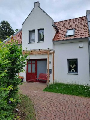 Charmantes Reihenhaus mit gehobener Innenausstattung und EBK in Hannover Alt-Ricklingen