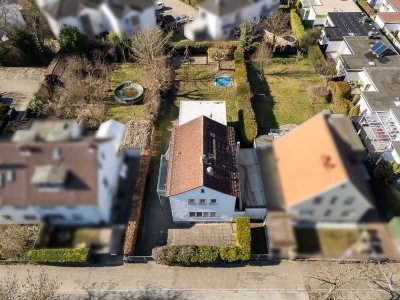 Seltene Gelegenheit: Großzügiges Grundstück mit Potenzial für Wohnen, Gewerbe oder Neubau