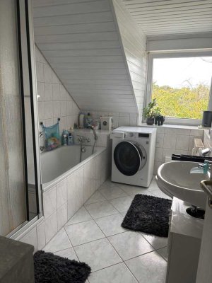 Sehr schöne 3-Zimmer-Wohnung Maisonette in ruhiger Lage, 20 min. bis Schweizer Grenze.