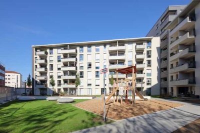 Mittendrin und grün - 3-Zimmer-Wohnung im Schwamberger Hof