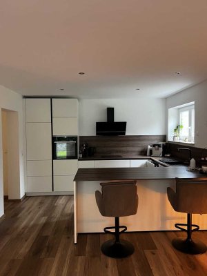 Helle 93 m² Wohnung in Neckargerach mit EBK und Gartenmitbenutzung