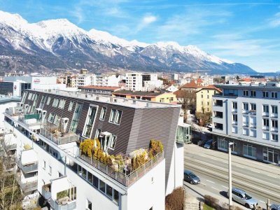 Große Wohnfreude im futuristischen Dachgeschoss mit Panoramablick über Innsbruck und seine Bergwelt