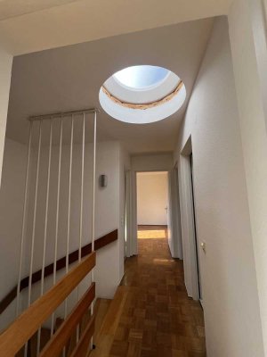 Großzügiges Reihenendhaus für Paare und Familien/ Wiesbaden -Komponistenviertel