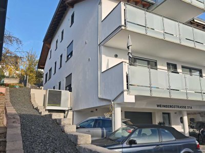 Moderne und Gepflegte Wohnung mit drei Zimmern und Balkon + Wärmepumpe + Aufzug + Garten