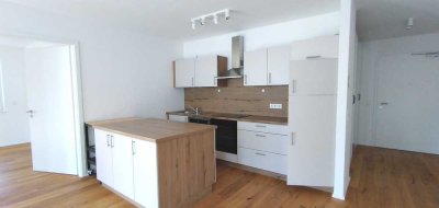 KL-City: Hochwertige 2-Zimmer-Wohnung mit Balkon in bester Lage!