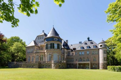 Einmalige Gelegenheit: Wohnen im Schloss