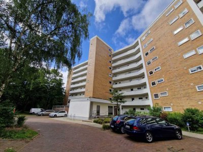 Teilrenovierter Wohnraum - der Ausblick ein Traum!