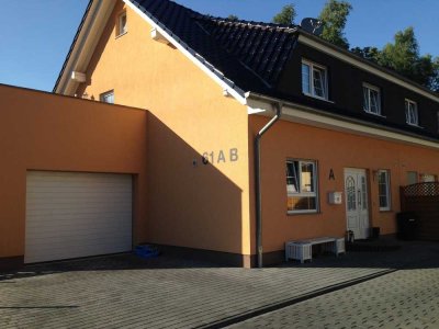 Gepflegte Doppelhaushälfte in Hannover-Lahe / 4-Zimmer / Garage / Balkon-Terrasse / Garten