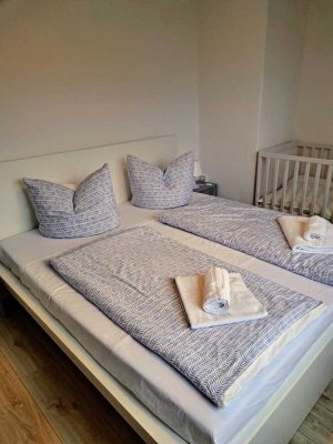 Möblierte 3-Zimmer-Erdgeschosswohnung mit Garten nahe dem Meer