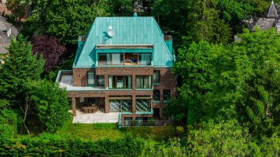 Mehr als eine Villa: Ein privates Anwesen mit Raum für Generationen, Gäste und Visionen