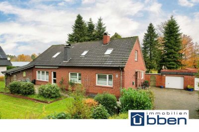 Gepflegtes Einfamilienhaus mit weitläufigem Grundstück!