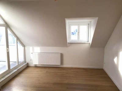 Neu renovierte helle 2,5-Zimmer-Wohnung in Langenargen mit Seeblick