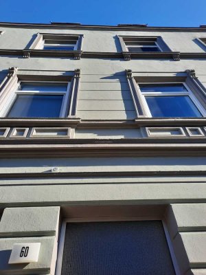 Attraktiv wohnen mit Kanalblick