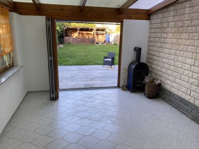 Familienfreundliche Doppelhaushälfte mit großem Garten, Wintergarten & Sauna – Hannover-Oberrickling