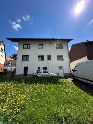 Tolle Wohnung mit Blick in die Natur plus Garten und Garage