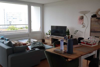 Schöne Single Wohnung in Stuttgart-Freiberg mit bevorzugter Möbelübernahme