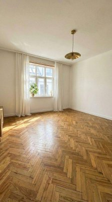 Ruhiges Apartment im obersten Wohngeschoss mit Blick auf den Millennium Tower — 1200 Wien, Brigittenau
