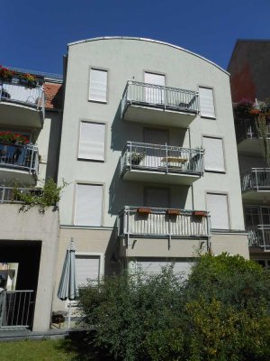 Zentral + schön + ruhig 2-Zi-Whg.+Süd-Balkon